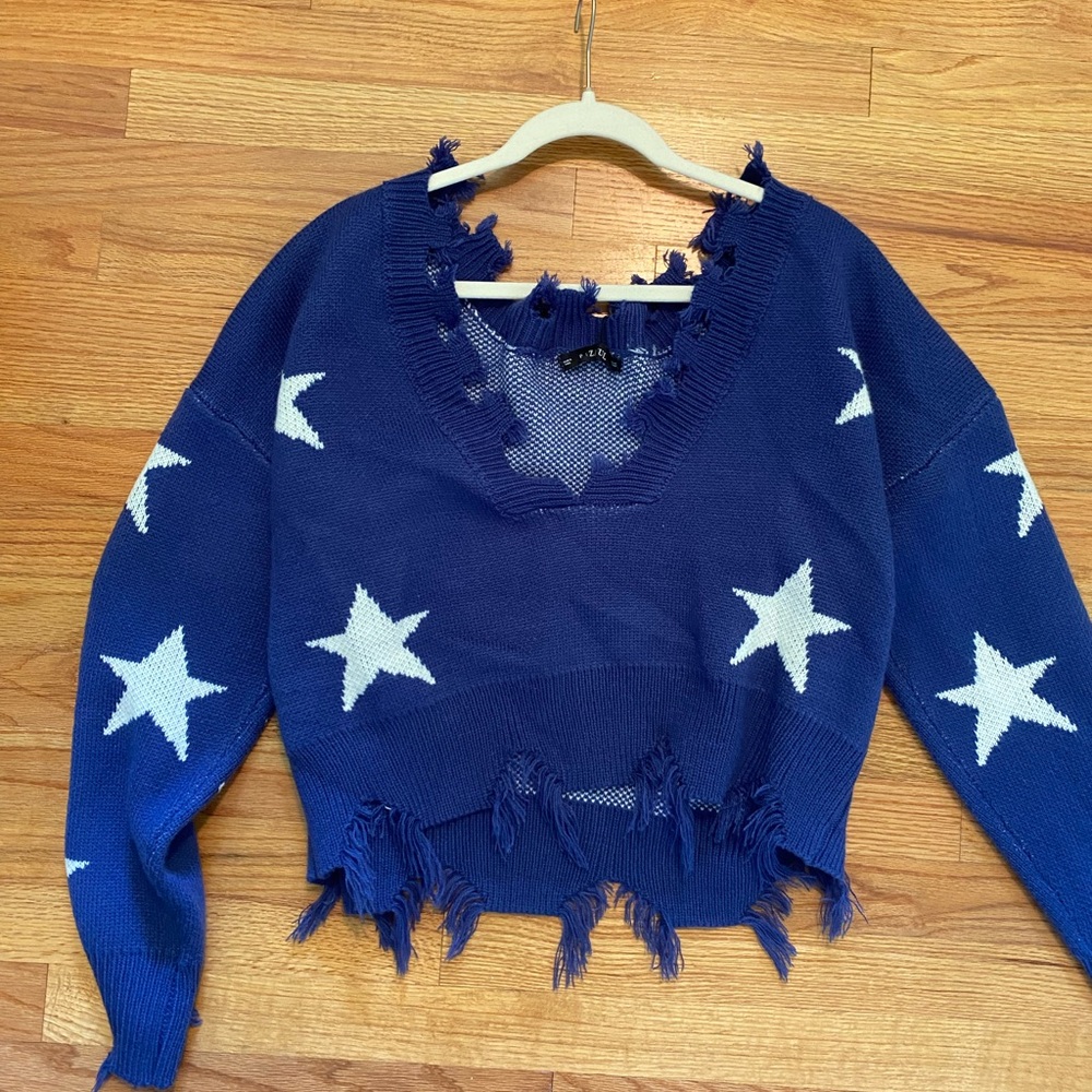 Zaful Blue and White V-Neck Sweater with Star Pattern